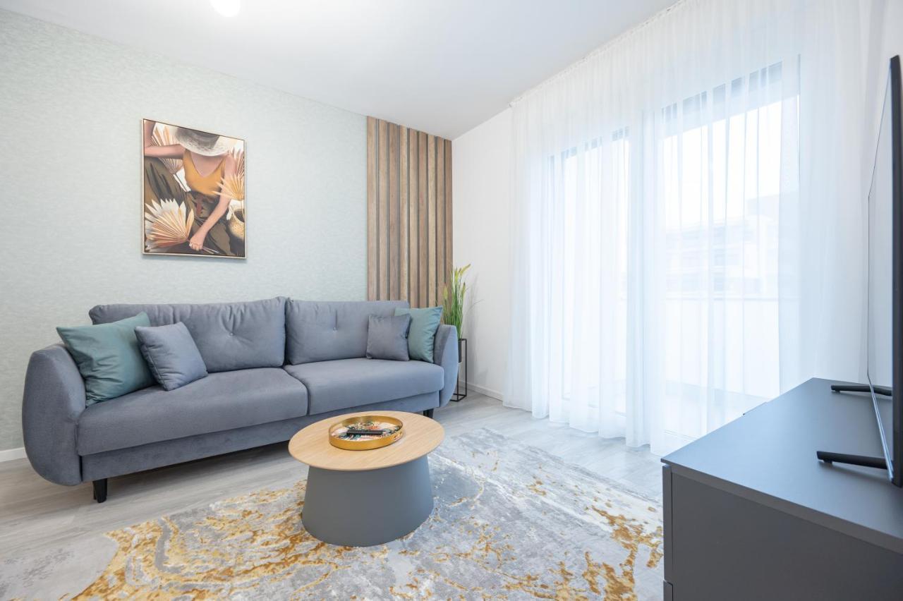 Ferienwohnung Rosewood Gold Oradea Exterior foto